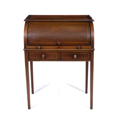 Lot 198 - AN EDWARDIAN MAHOGANY ROLL TOP DESK
