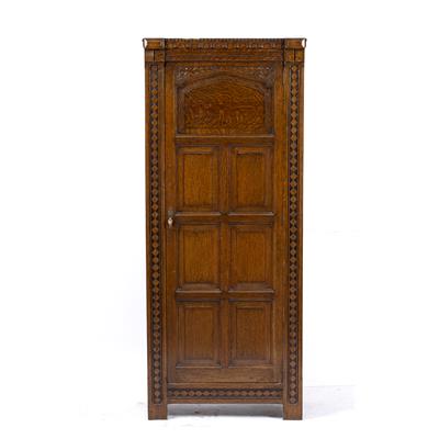 Lot 206 - AN EARLY TO MID 20TH CENTURY OAK HALL CUPBOARD