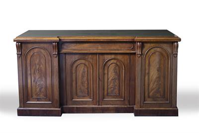 Lot 208 - A VICTORIAN MAHOGANY INVERSE BREAKFRONT SIDEBOARD