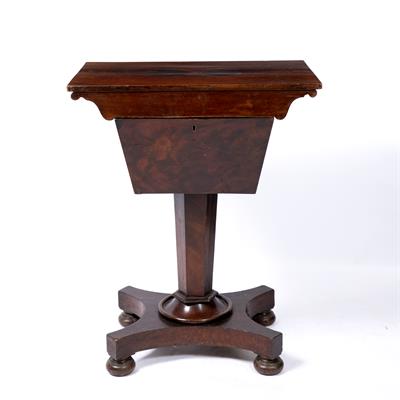 Lot 245 - AN EARLY VICTORIAN MAHOGANY WORKTABLE