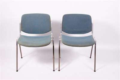 Lot 252 - A PAIR OF ALUMINIUM AND STEEL ITALIAN 'CASTELLI' STACKING CHAIRS