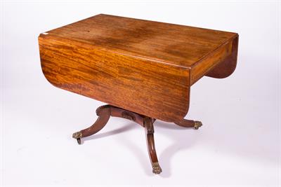 Lot 257 - A 19TH CENTURY MAHOGANY DROP LEAF DINING TABLE