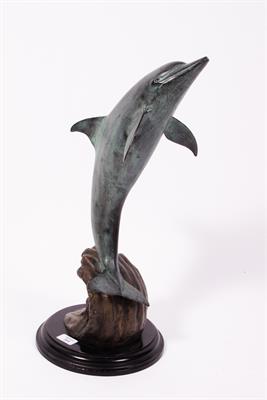 Lot 264 - A CONTEMPORARY BRONZE SCULPTURE