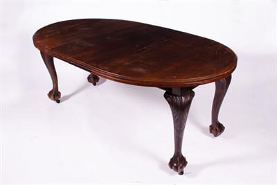 Lot 289 - A 'D' END WIND OUT EXTENDING MAHOGANY DINING TABLE
