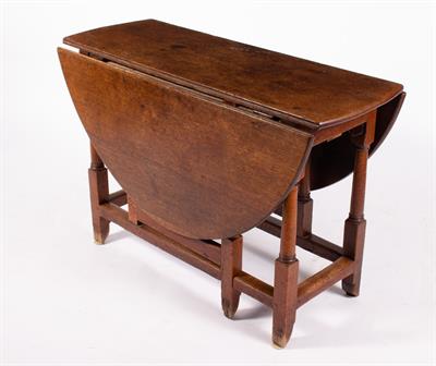 Lot 294 - AN ANTIQUE OAK GATELEG TABLE