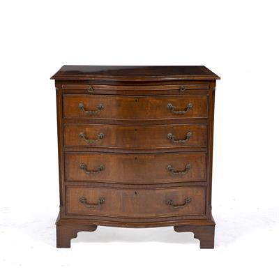 Lot 323 - A GEORGIAN STYLE MAHOGANY SERPENTINE CHEST