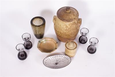 Lot 332 - A JOHN LEECH MUCHELNEY POTTERY