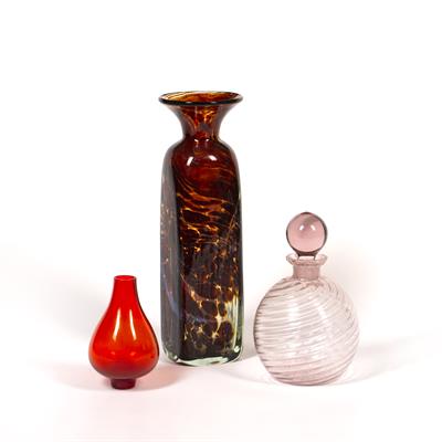 Lot 381 - Designed by Michael Harris (1933-1994) for Mdina glass