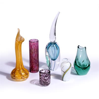 Lot 382 - Selection of studio glass to include