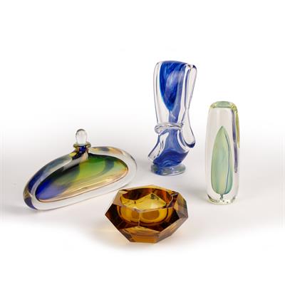 Lot 396 - Collection of glass to include