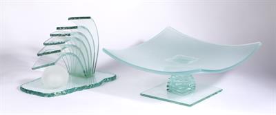 Lot 398 - Continental glass sculpture