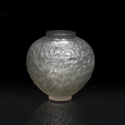 Lot 408 - René Lalique (1860-1945)