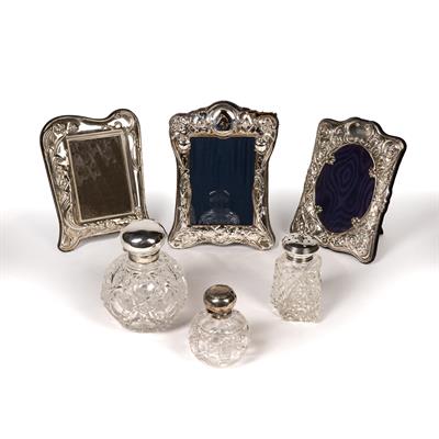 Lot 433 - Collection of silver and silver plate