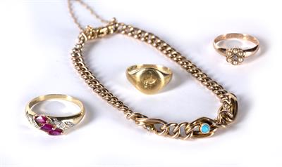 Lot 445 - Small collection of gold jewellery