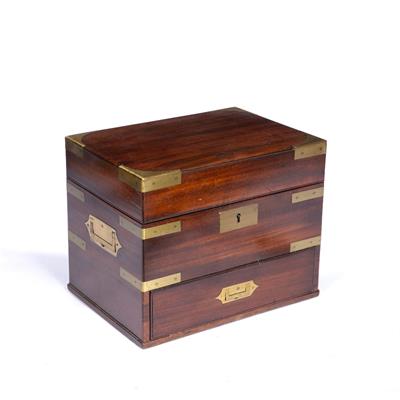 Lot 10 - A GEORGE III MAHOGANY AND BRASS MOUNTED TABLE TOP BOX with hinged lid