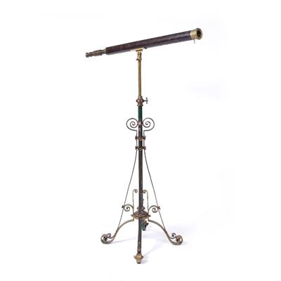 Lot 20 - A VICTORIAN LEATHER AND BRASS TELESCOPE with single telescopic draw adjusting by a collar