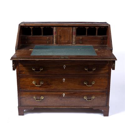 Lot 54 - A GEORGE III MAHOGANY BUREAU