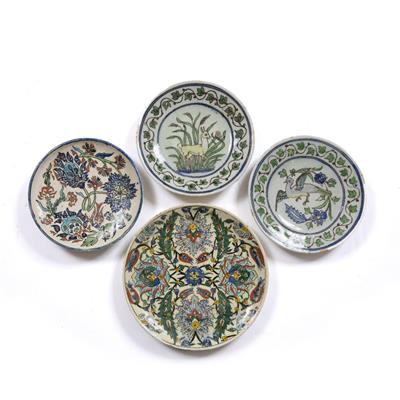 Lot 70 - TWO ISNIK CIRCULAR DISHES