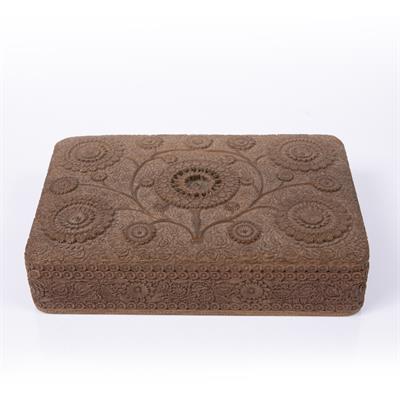 Lot 74 - AN ANGLO INDIAN SANDALWOOD BOX AND COVER