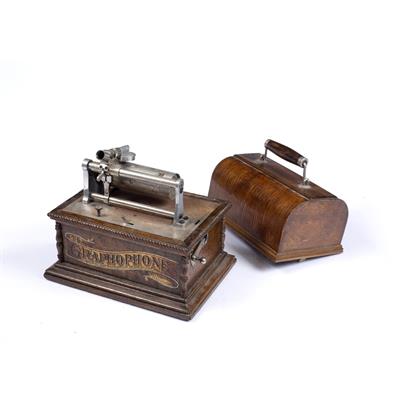 Lot 249 - AN EARLY 20TH CENTURY COLUMBIA 'GRAPHAPHONE'