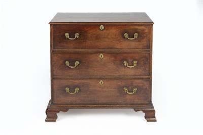 Lot 67 - Mahogany secretaire chest