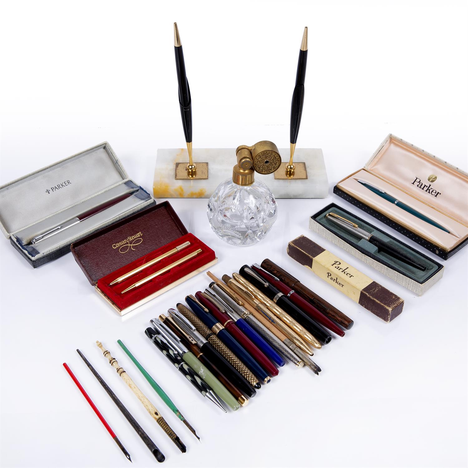 Lot 268 - Group of Parker and other pens