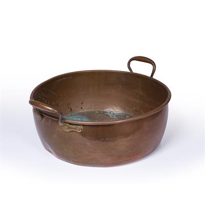 Lot 351 - Copper large two handled country house pan