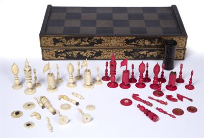 Lot 367 - Export lacquer games box