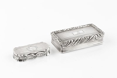 Lot 348 - A mid Victorian silver vinaigrette, of shaped...