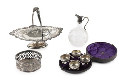 Lot 433 - A quantity of silver plated items, to include...