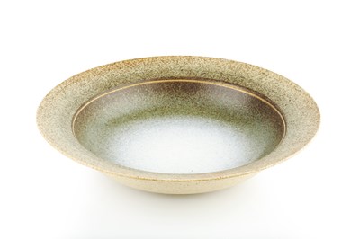 Lot 677 - Jon Middlemiss (b.1949) Bowl graduated...