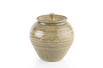 Lot 556 - Jim Malone (b.1946) Pot and cover green glaze,...