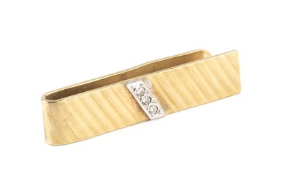 Lot 55 - A diamond set money clip, applied with a...