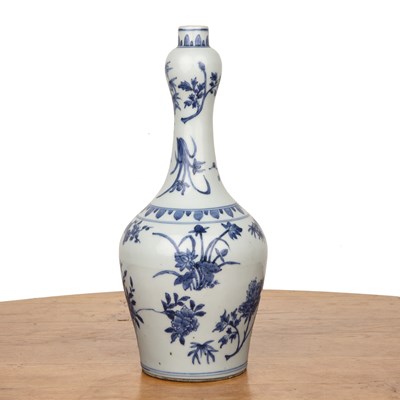 Lot 326 - Blue and white vase Chinese of transitional...