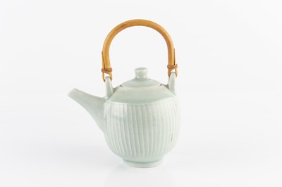 Lot 699 - David Leach (1911-2005) Teapot celadon glaze...