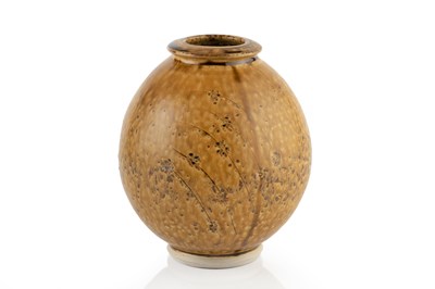 Lot 709 - Peter Swanson (b.1950) Bottle vase speckled...