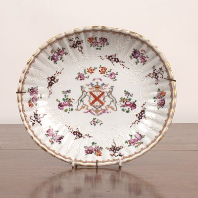 Lot 343 - Samson porcelain Armorial plate painted in the...