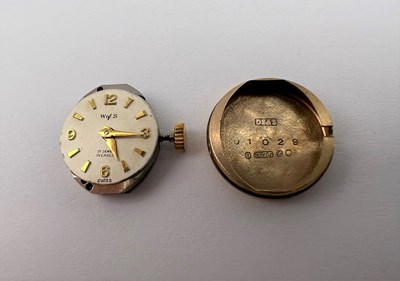 Lot 222 - A lady's 9ct gold bracelet watch, the circular...