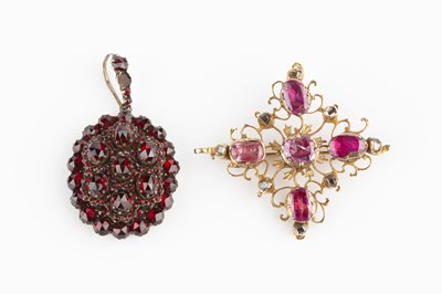 Lot 65 - An antique gem set pendant, the openwork...