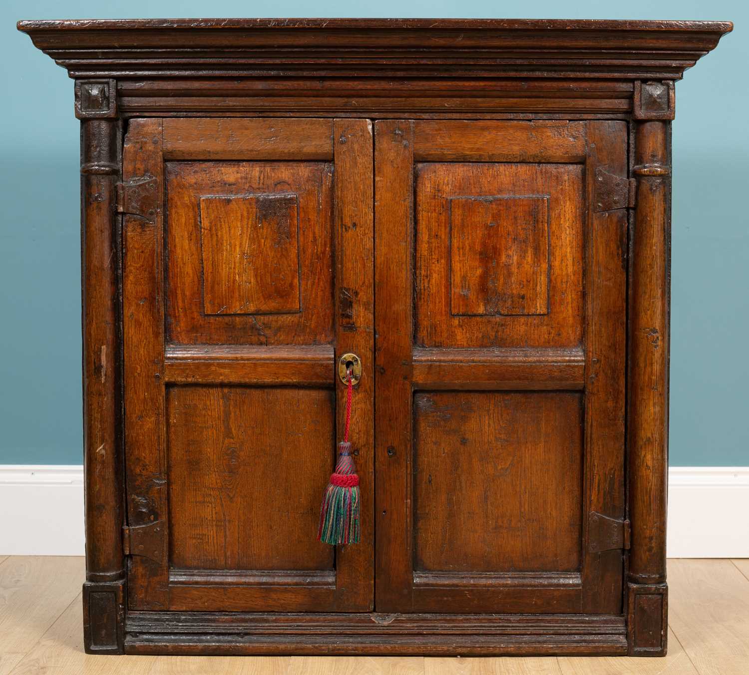 Lot 172 - An 18th century oak cupboard