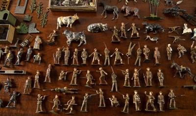 Lot 194 - Collection of military and civilian lead...