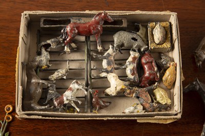 Lot 194 - Collection of military and civilian lead...