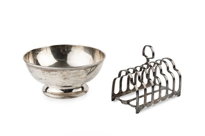 Lot 457 - An early Victorian silver sugar basin, with...