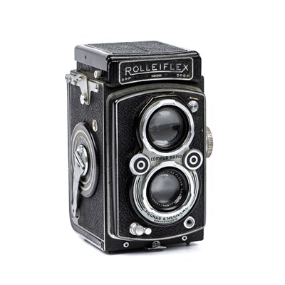 Lot 398 - A Rolleiflex Automat Model 3 camera DRP...