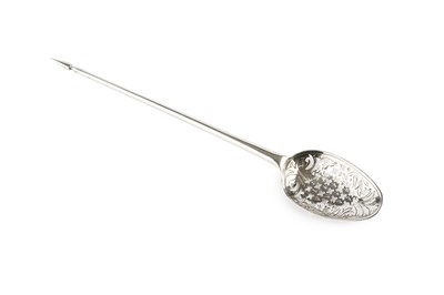 Lot 536 - A Georgian silver mote spoon, the bowl with...