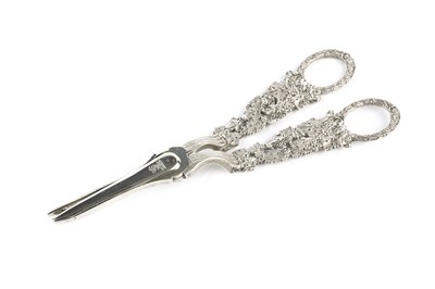 Lot 538 - A pair of William IV silver grape scissors,...