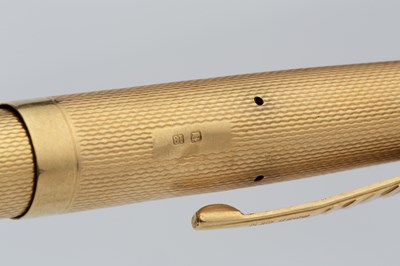 Lot 505 - An 18ct gold fountain pen, by De La Rue Ltd,...