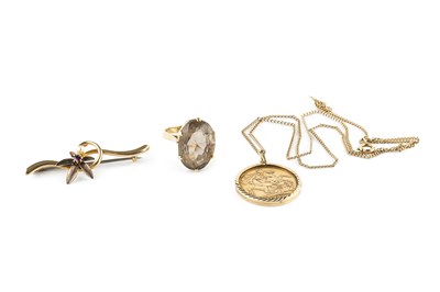 Lot 257 - A small collection of jewellery, comprising an...