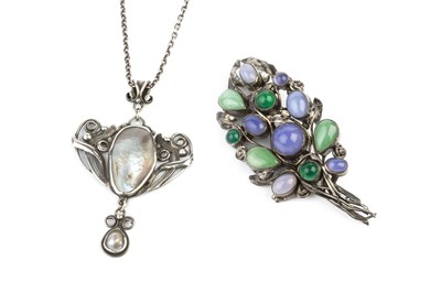 Lot 160 - An Arts and Crafts blister pearl pendant,...