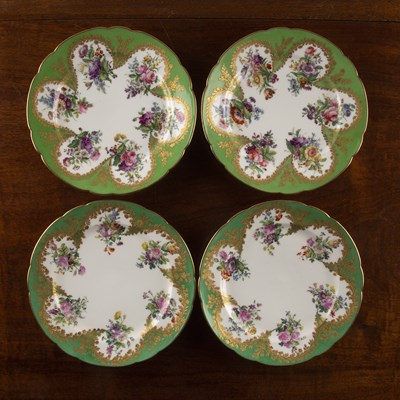 Lot 201 - Four porcelain cabinet plates two early 19th...